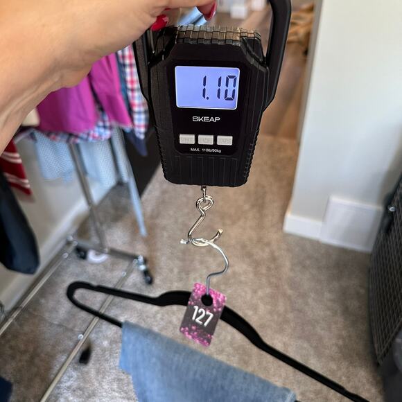 Kut From The Kloth Amy Mid Rise Cropped Straight Leg Jeans Blue Denim | Size 12 - Picture 13 of 13